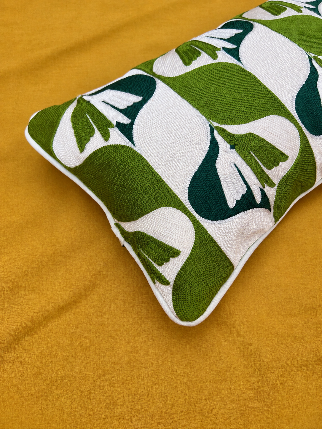 Paradise tufted cushion