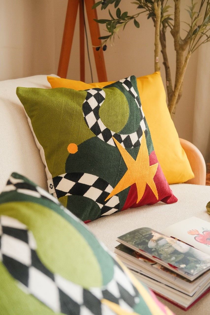 Star gaze tufted cushion